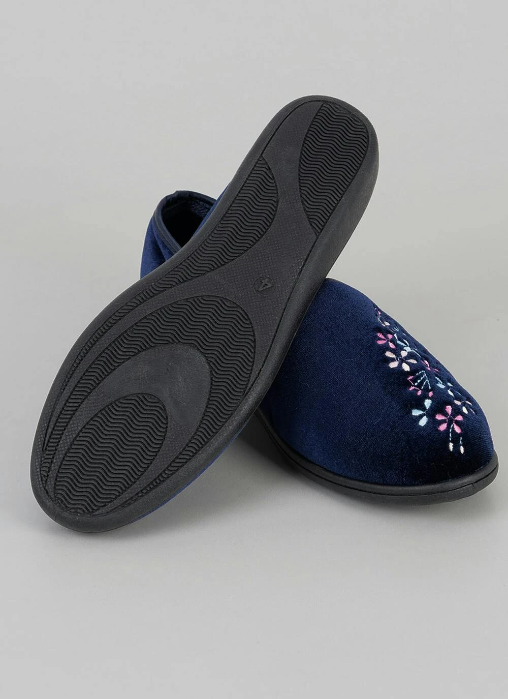 Easy On Embroidered Ballerina Slippers 5 Easy On Embroidered Ballerina Slippers - Image 3